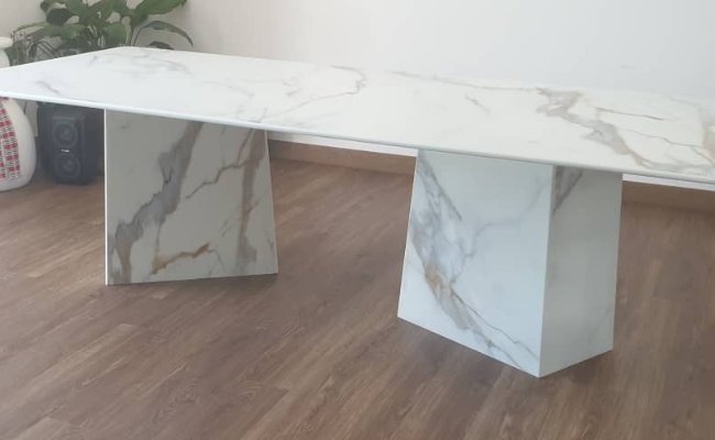 Marble dining table by Altays Trading